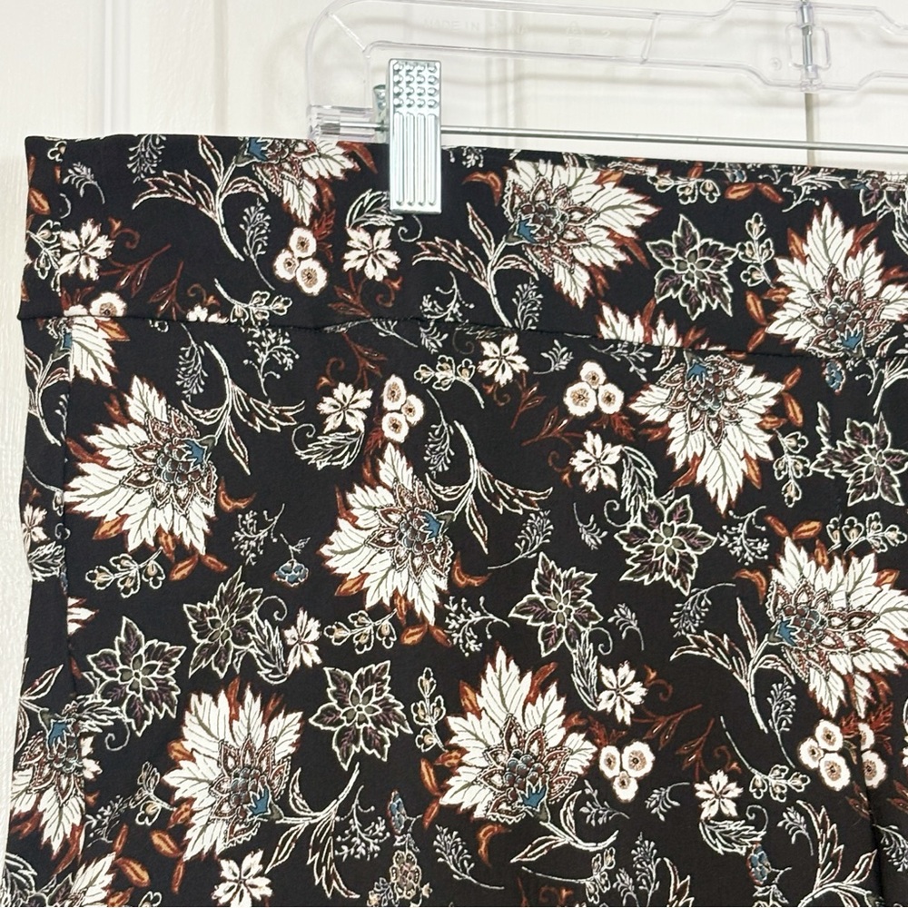 Preswick & Moore Black Multi Floral Stretch Pull-On Slim Ankle Pants 2X - Picture 7 of 16